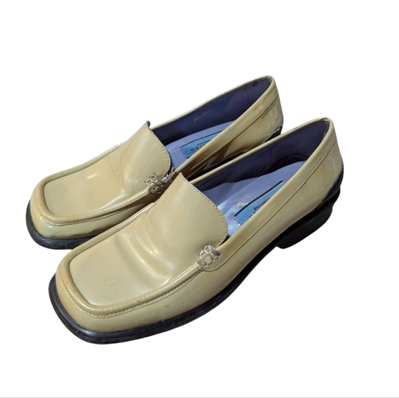 Y2K Kenneth Cole Reaction Lofia Loafer 6.5 Butter Yellow Chunky Square Toe Retro - Picture 1 of 10